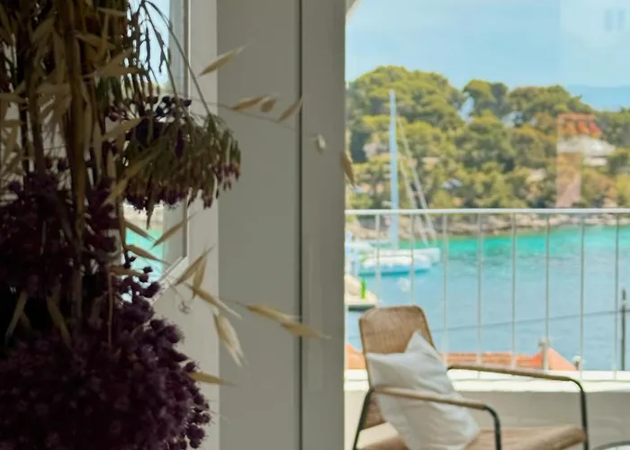 Sol Melba Boutique - * Maslinica