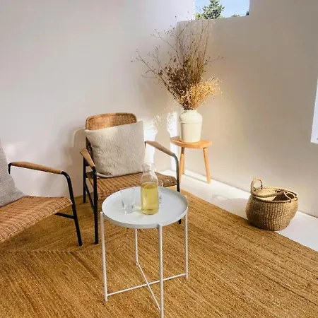 Sol Melba Boutique - *