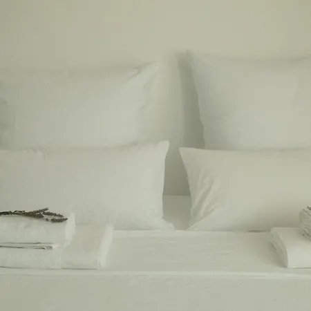 Sol Melba Boutique - *