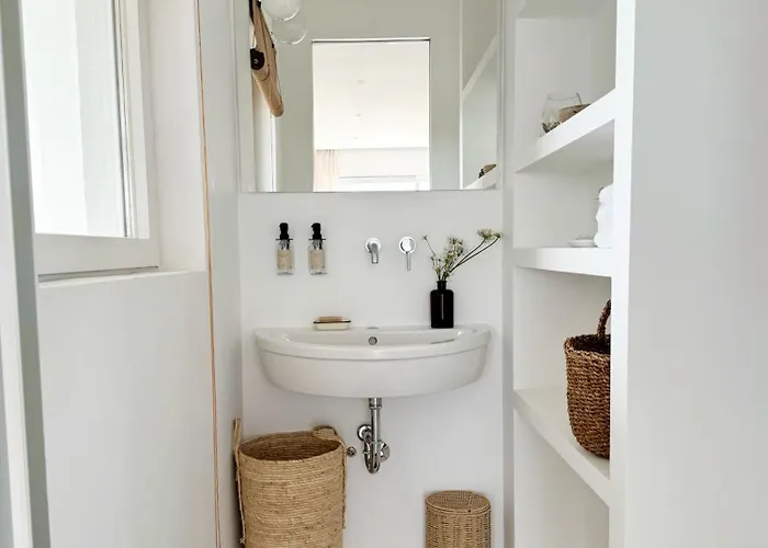 Sol Melba Boutique - *