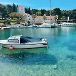 Sol Melba Boutique -