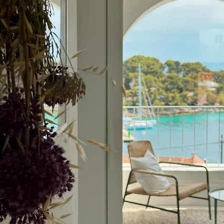 Sol Melba Boutique - * Maslinica