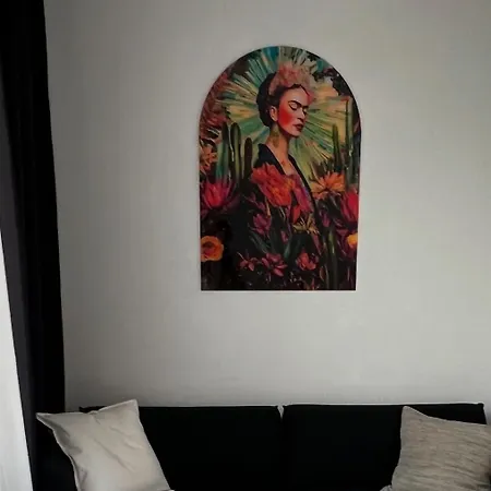 Sol Melba Boutique - *